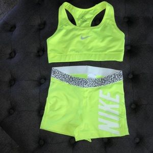 Nike Work Out Set